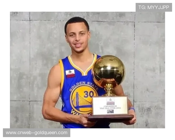 库里官宣明年100%参加三分大赛，计划联手利拉德克莱